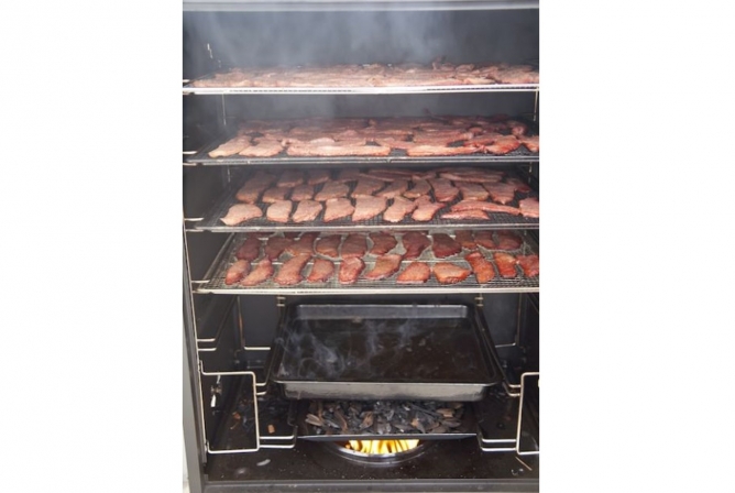 Camp Chef Smoke Vault 24 Inch Review Size and How to Use Camp Chef Smoke Vault 24 Inch Review Size and How to Use