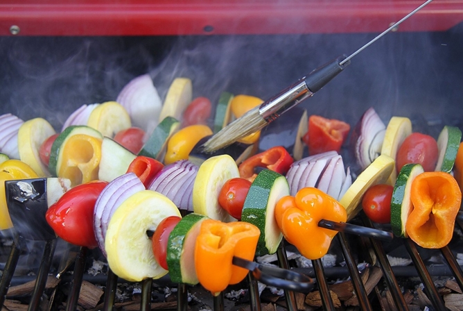Easy Street Deluxe Electric Cart Grill Review Smokey Flavor